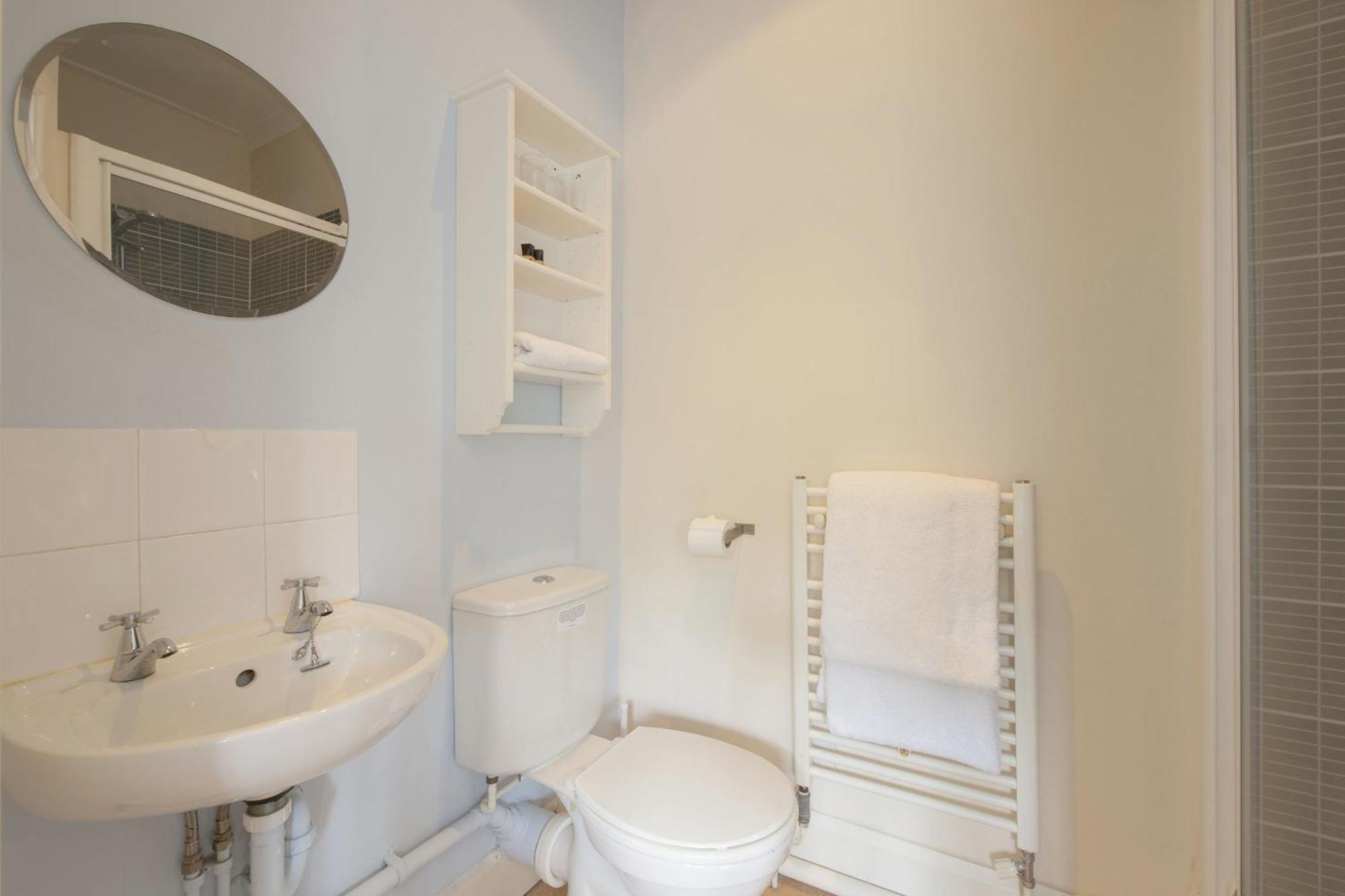 The Fishbourne Bed & Breakfast Room photo